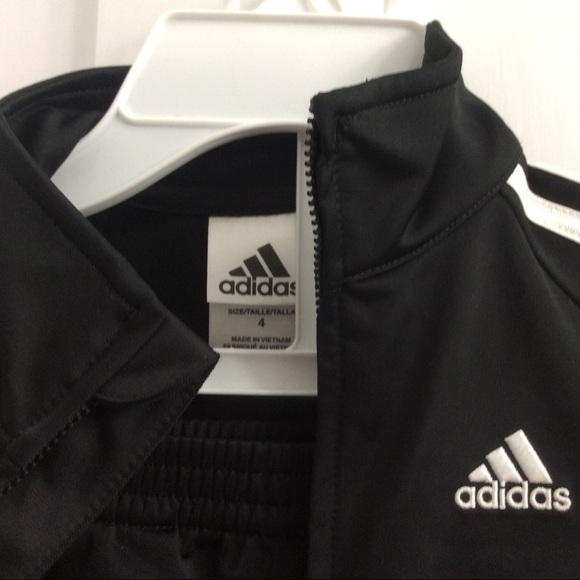 Girls ADIDAS Track Suit - Picture 4 of 8
